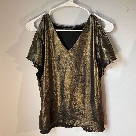 All Saints Gold Lame’ Box Style Top. Cold Shoulder Cut Outs, Raw Hems. Size 0 - Picture 2 of 10
